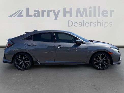 Used 2018 Honda Civic Sport Touring image 6