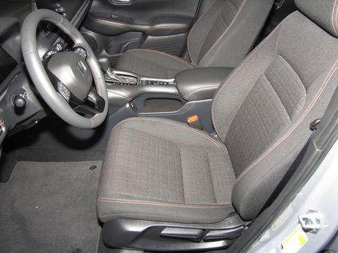 Certified 2024 Honda HR-V Sport image 8
