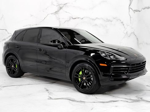 Used 2020 Porsche Cayenne S w/ Premium Package Plus AWD/4WD image 5