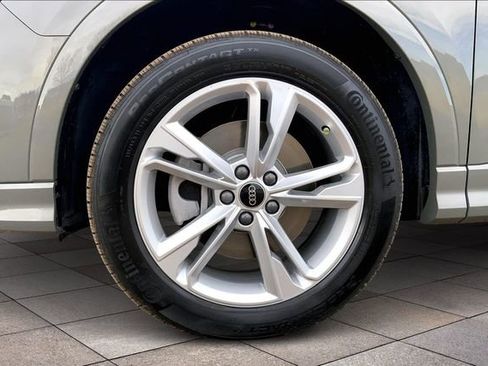 Used 2023 Audi Q3 2.0T Premium Plus w/ Premium Plus Package image 9