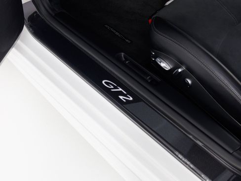 Used 2008 Porsche 911 GT2 image 31