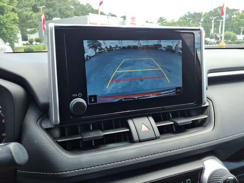 Used 2024 Toyota RAV4 XLE w/ Convenience Package FWD image 19