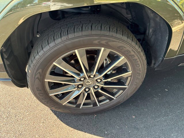Used 2024 Lexus GX 550 w/ Accessory Package (Z1) AWD/4WD image 2