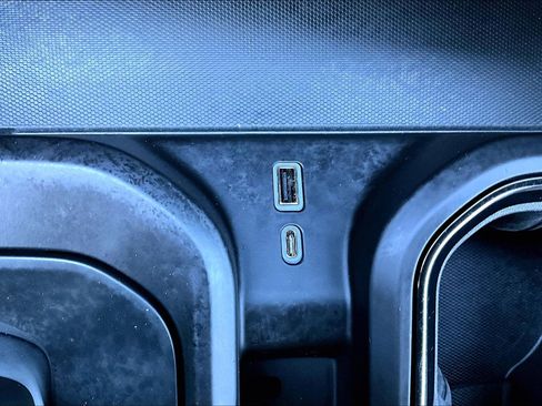 Used 2022 GMC Sierra 1500 AT4 image 18