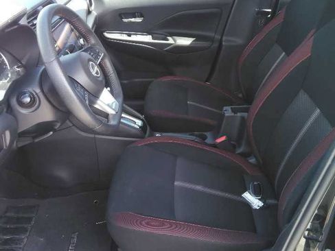Certified 2024 Nissan Versa SR FWD image 3