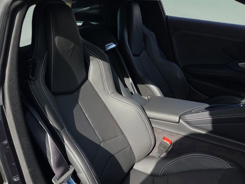 Used 2024 Chevrolet Corvette Stingray Coupe w/ Z51 Performance Package image 14