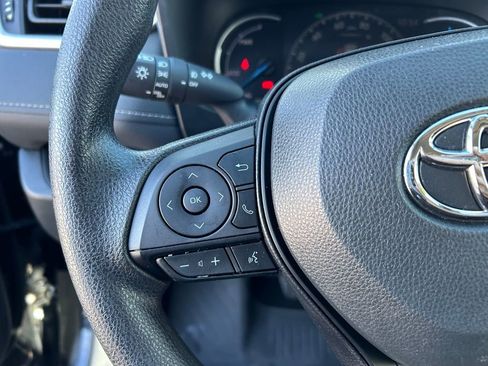 Used 2023 Toyota RAV4 AWD Hybrid image 21