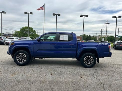 Certified 2023 Toyota Tacoma TRD Sport w/ Technology Package AWD/4WD image 2