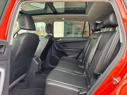 Used 2019 Volkswagen Tiguan SE w/ Panoramic Sunroof Package AWD/4WD image 19