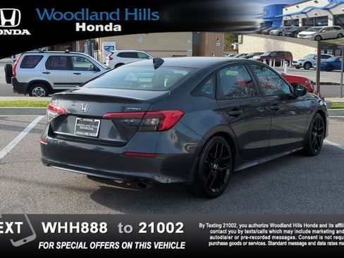 Used 2023 Honda Civic Sport image 5