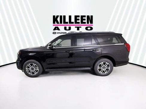 New 2026 Ford Expedition Active RWD image 4