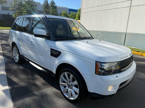 Used 2013 Land Rover Range Rover Sport HSE AWD/4WD image 11