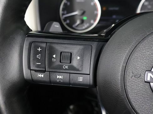 Used 2023 Nissan Rogue SL AWD/4WD image 42