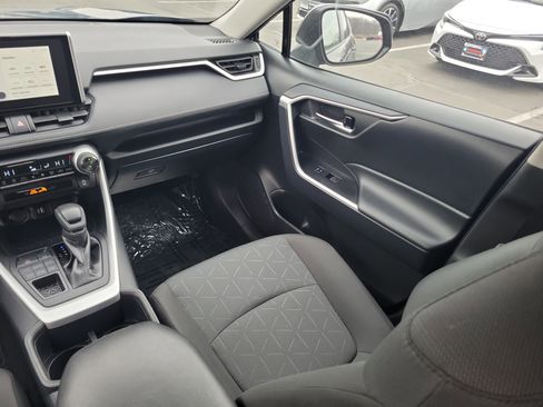 Certified 2025 Toyota RAV4 XLE image 28