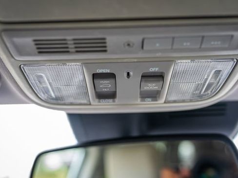 Used 2019 Honda CR-V EX-L image 29