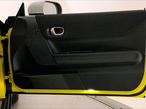 Certified 2025 MINI Cooper S image 25