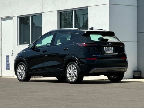 Used 2023 Chevrolet Bolt EUV LT FWD image 6