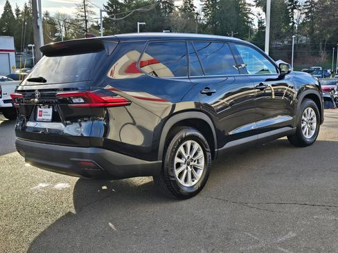 Certified 2025 Toyota Grand Highlander XLE image 7