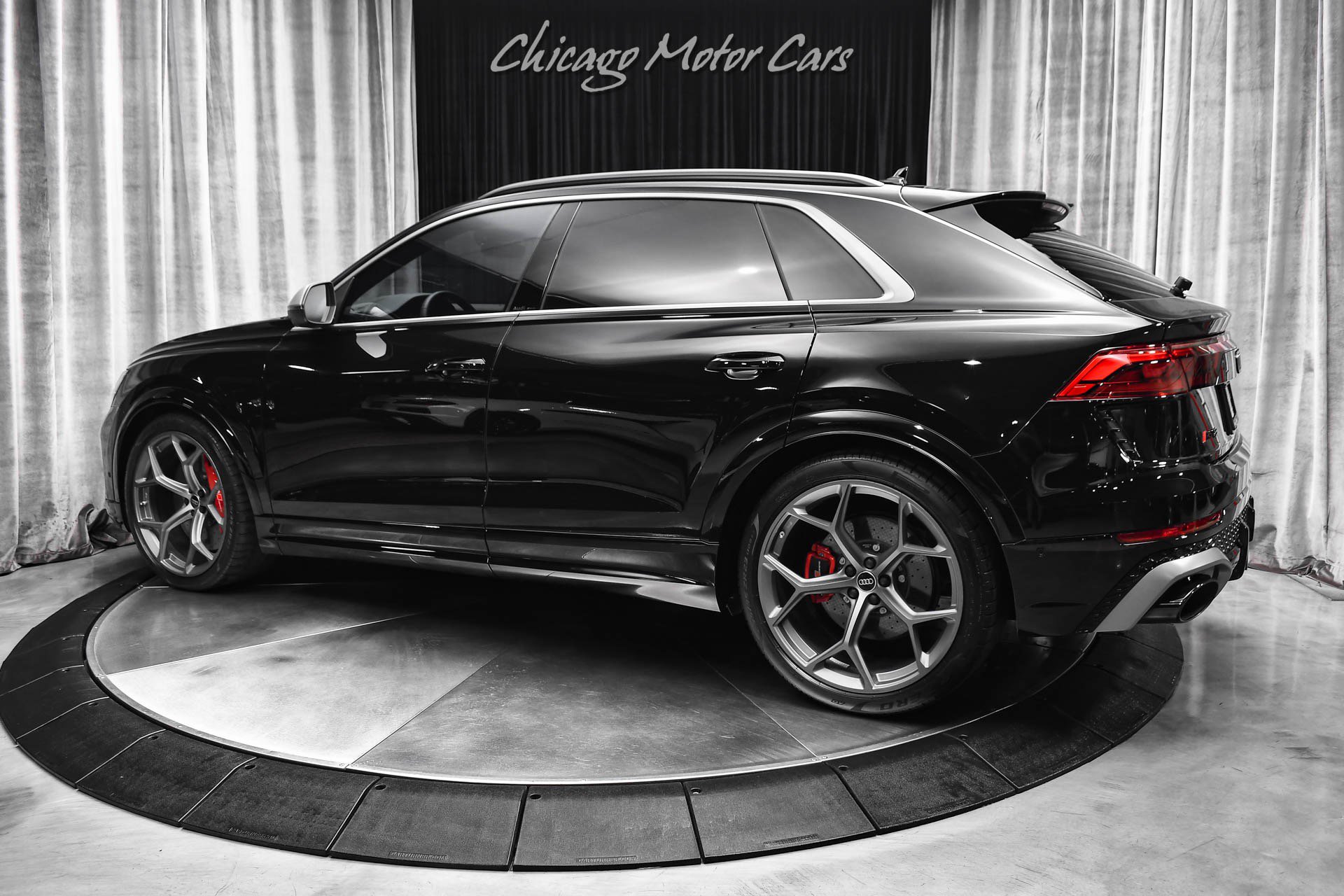 Used 2025 Audi RS Q8 performance AWD/4WD image 3
