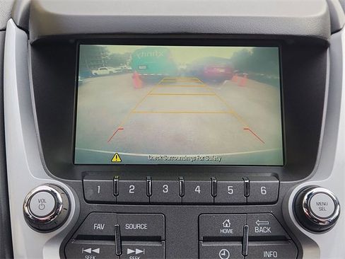 Used 2016 Chevrolet Equinox LT w/ Convenience Package image 14