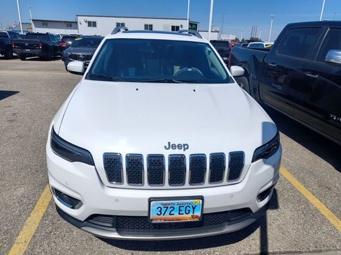 Used 2021 Jeep Cherokee Limited image 2