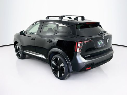 Used 2026 Nissan Kicks SR w/ Cold Weather Package FWD image 5