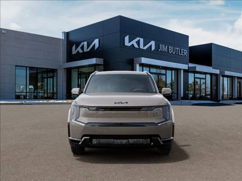 New 2026 Kia EV9 Land image 2