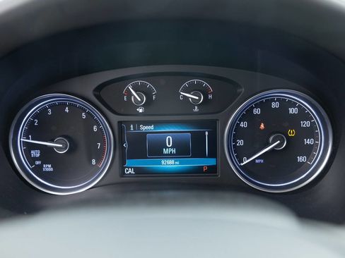 Used 2019 Buick Enclave Essence AWD/4WD image 32