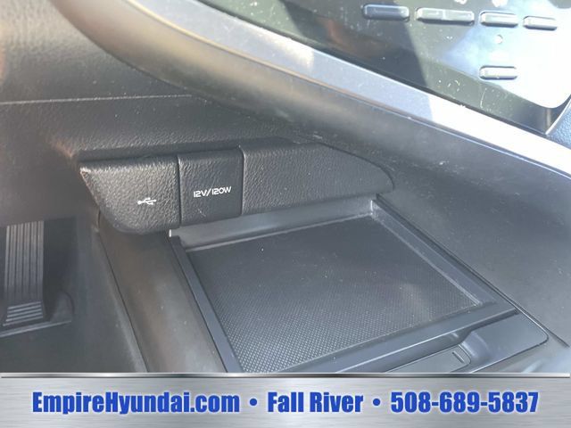 Used 2024 Toyota Camry SE FWD image 25