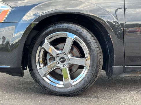 Used 2011 Dodge Avenger Lux FWD image 42