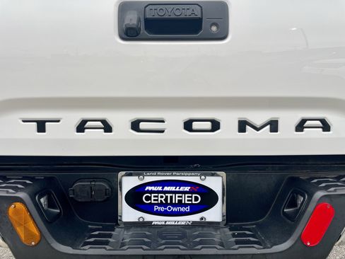 Used 2020 Toyota Tacoma TRD Off-Road image 42