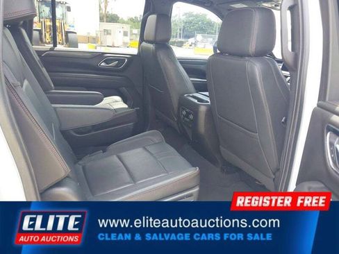 Used 2022 Chevrolet Suburban RST w/ Sport Performance Package AWD/4WD image 15