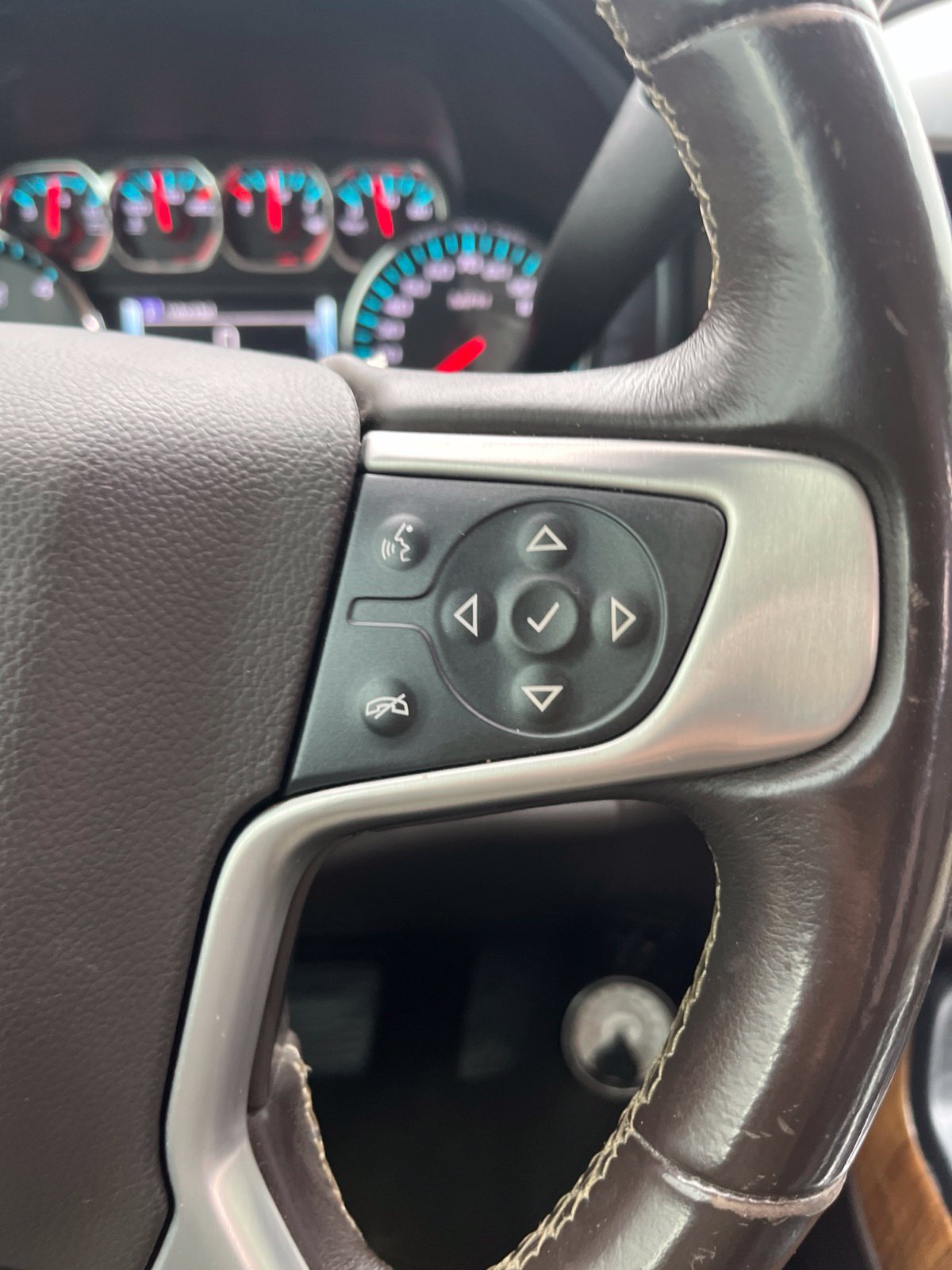 Used 2018 GMC Sierra 1500 SLT w/ Texas SLT Premium Package AWD/4WD image 21