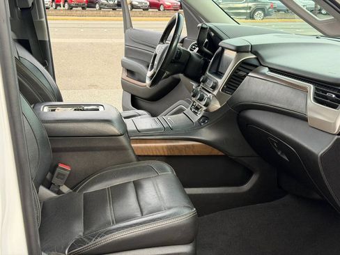 Used 2019 GMC Yukon XL Denali w/ Open Road Package AWD/4WD image 25