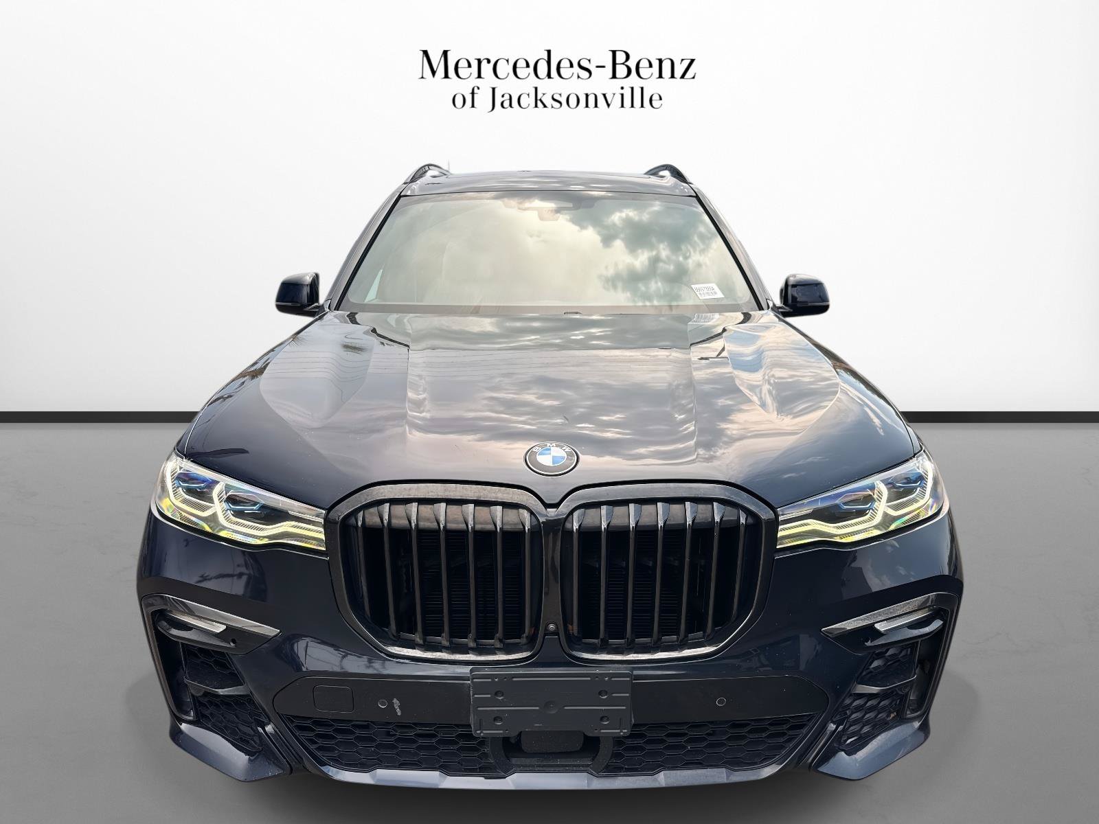 Used 2021 BMW X7 M50i w/ Dynamic Handling Package AWD/4WD image 8
