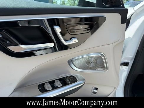 New 2026 Mercedes-Benz C 300 4MATIC Sedan image 11