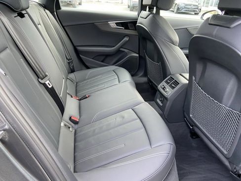 Used 2023 Audi A4 2.0T Premium w/ Convenience Package image 28