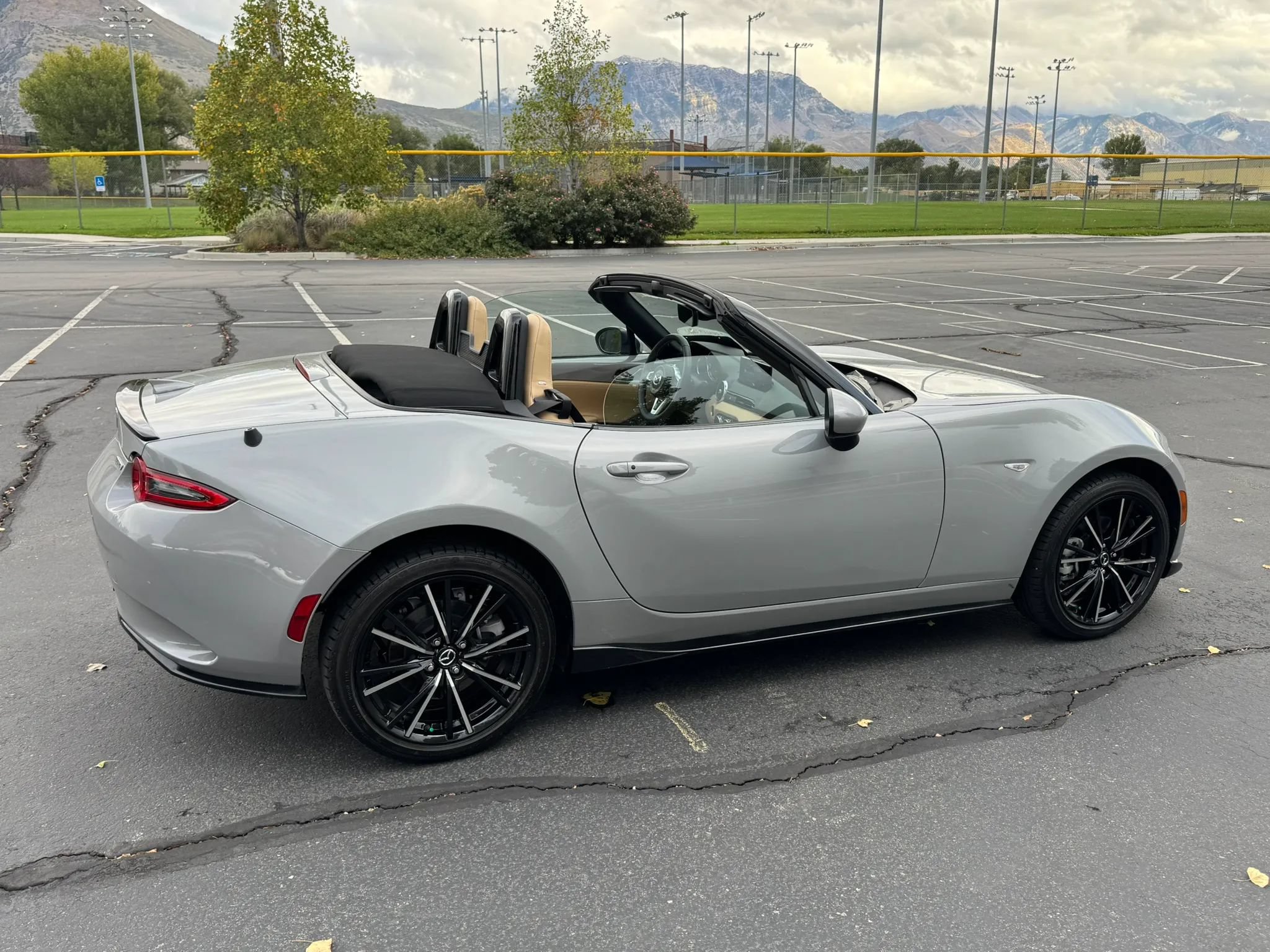 Used 2024 MAZDA MX-5 Miata Grand Touring w/ Appearance Package RWD image 20