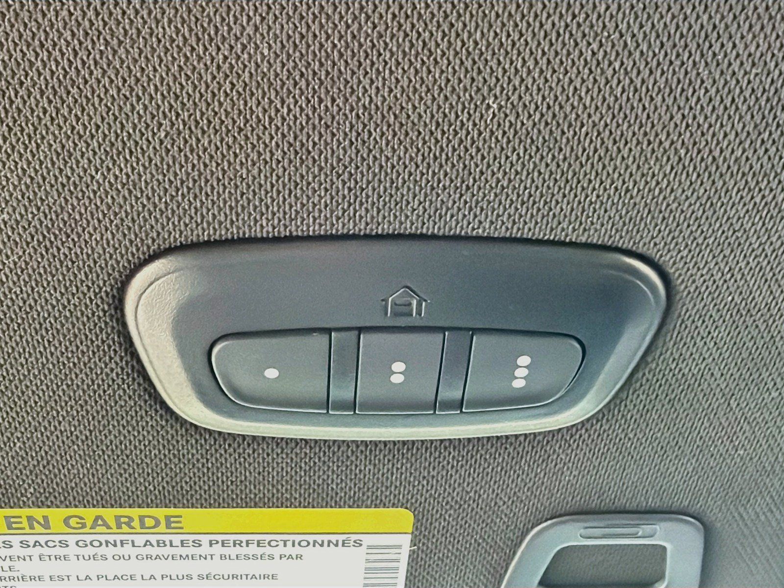 Used 2024 Jeep Grand Cherokee Limited AWD/4WD image 10