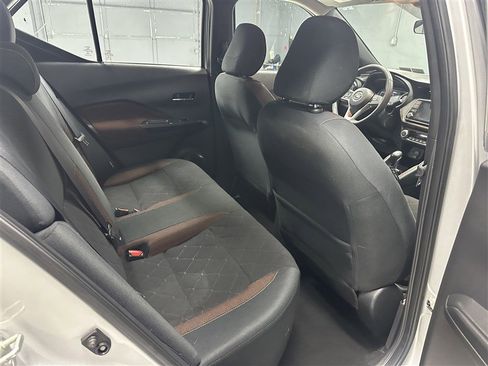Used 2020 Nissan Kicks SR w/ Exterior Package FWD image 12