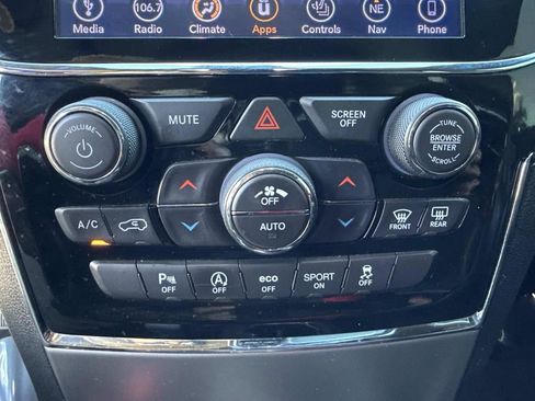 Used 2019 Jeep Grand Cherokee Altitude image 30