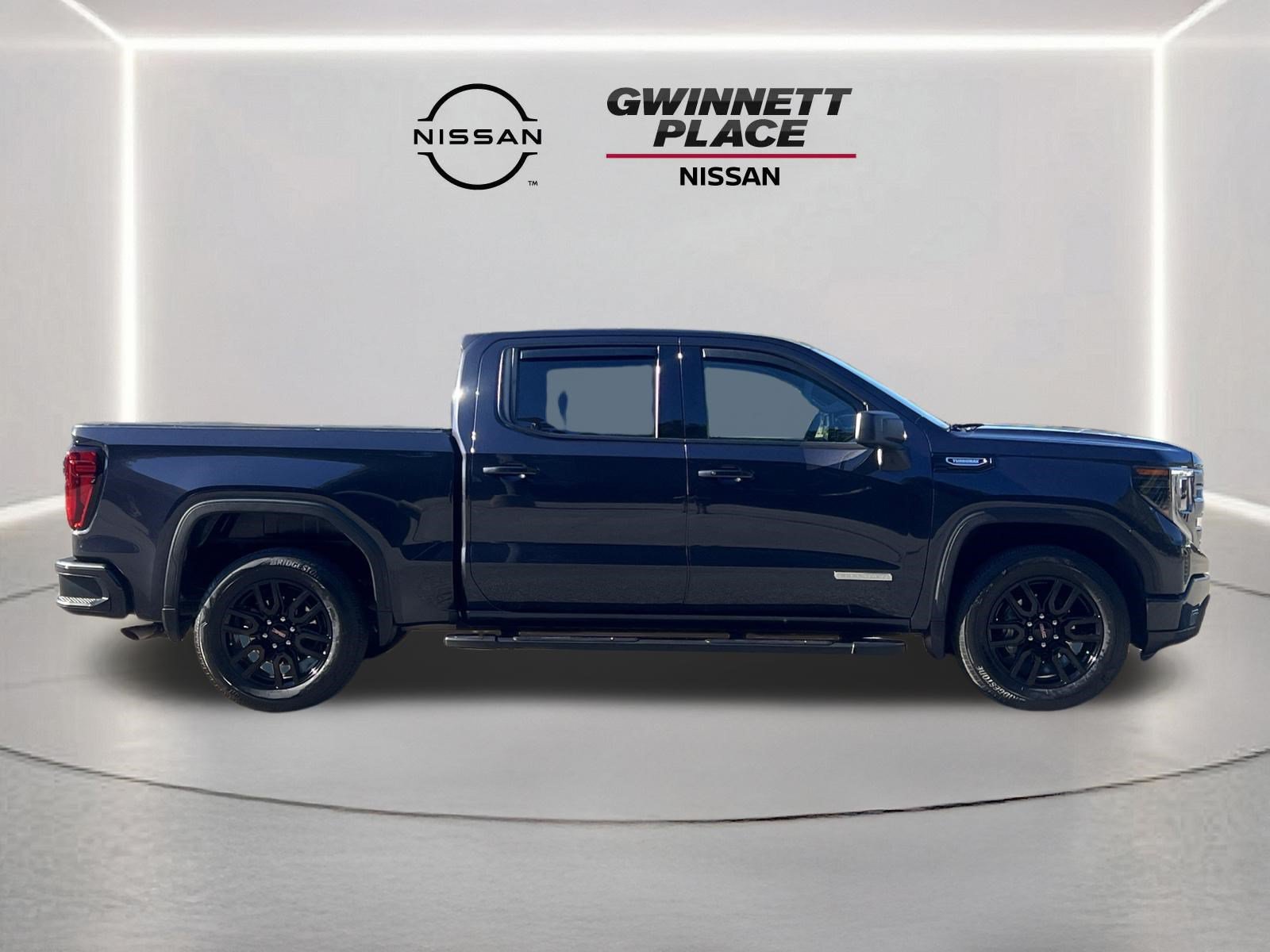 Used 2025 GMC Sierra 1500 Elevation RWD image 23