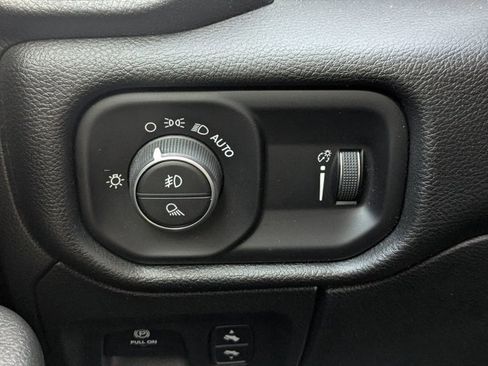 Used 2023 RAM 1500 Big Horn AWD/4WD image 10