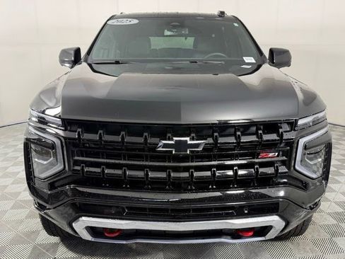 Used 2025 Chevrolet Tahoe Z71 w/ Comfort Package AWD/4WD image 10