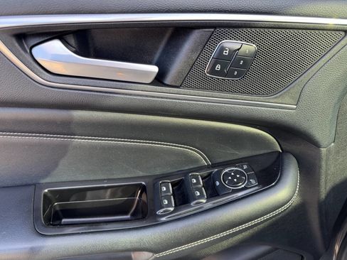 Used 2015 Ford Edge Titanium w/ Equipment Group 301A FWD image 13