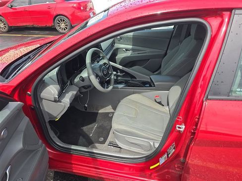 Used 2021 Hyundai Elantra SEL w/ Cargo Package FWD image 7