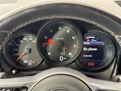 Used 2021 Porsche Macan image 20