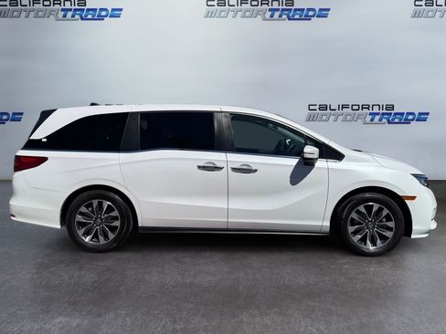 Used 2024 Honda Odyssey EX-L image 4