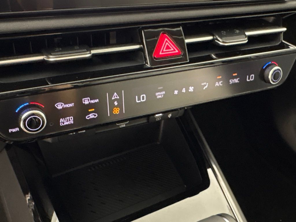 New 2026 Kia Niro EX w/ EX Premium Package FWD image 38