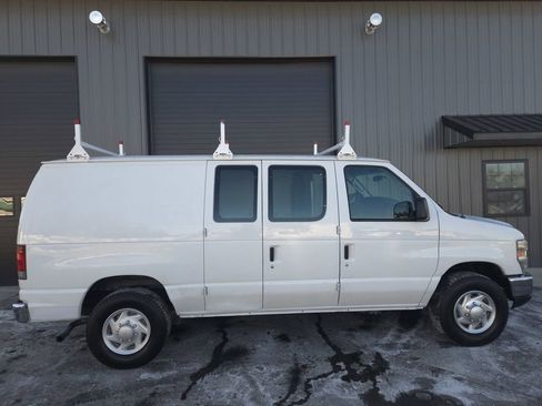 Used 2009 Ford E-250 and Econoline 250 image 4